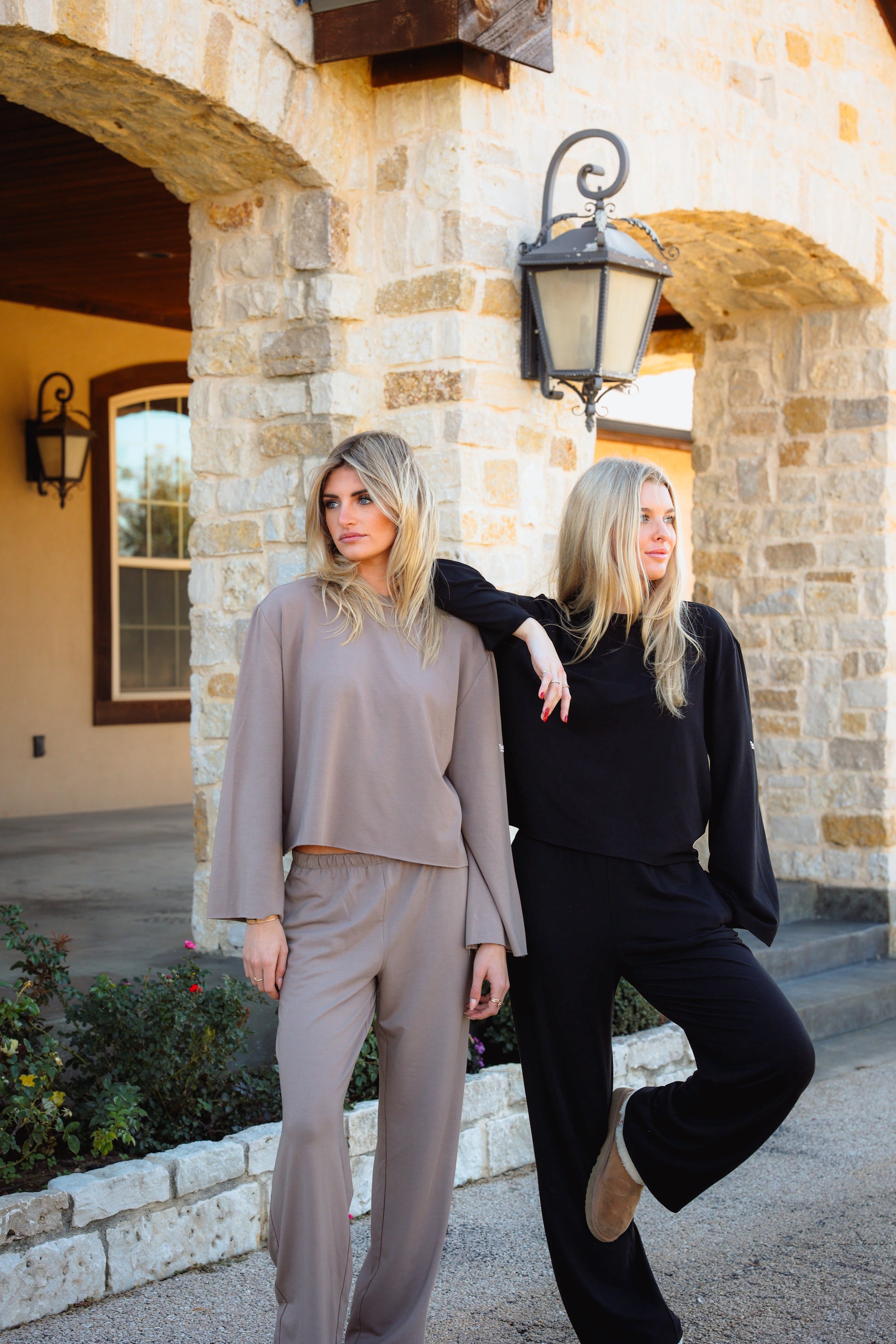 Ringside Flare Crewneck